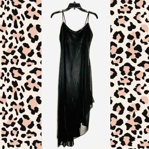 Flattering black cocktail dress w/rhinestones